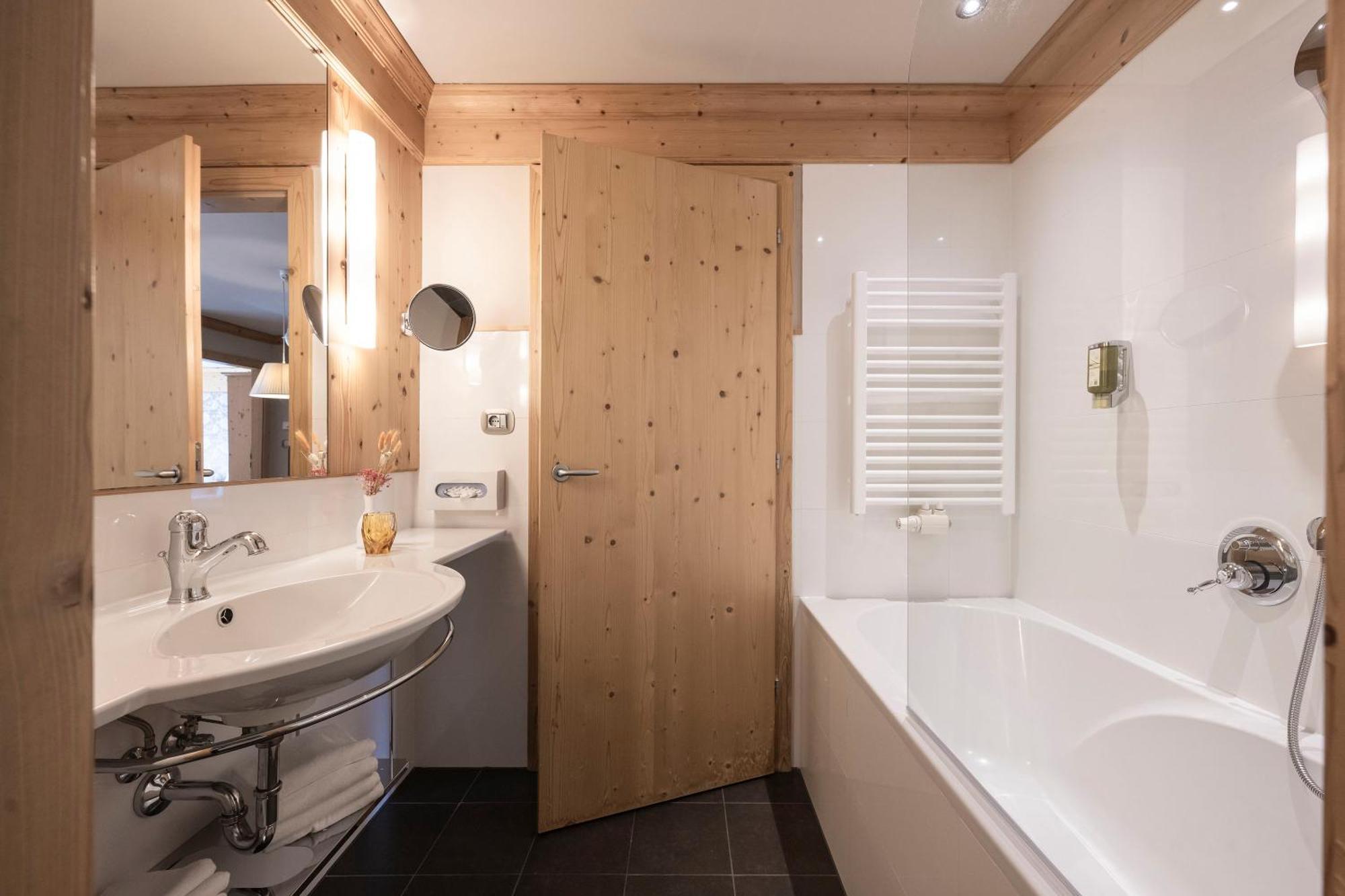 Aparthotel Post Alpina - Family Mountain San Candido