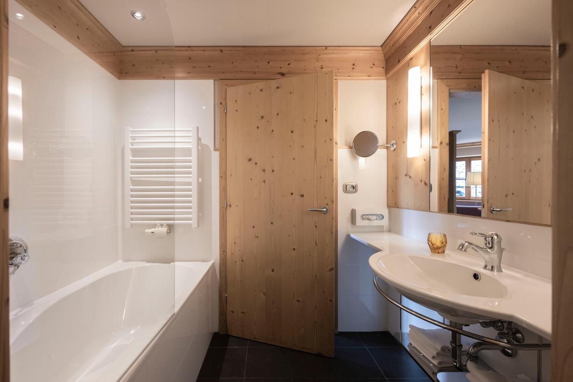 Aparthotel Post Alpina - Family Mountain San Candido