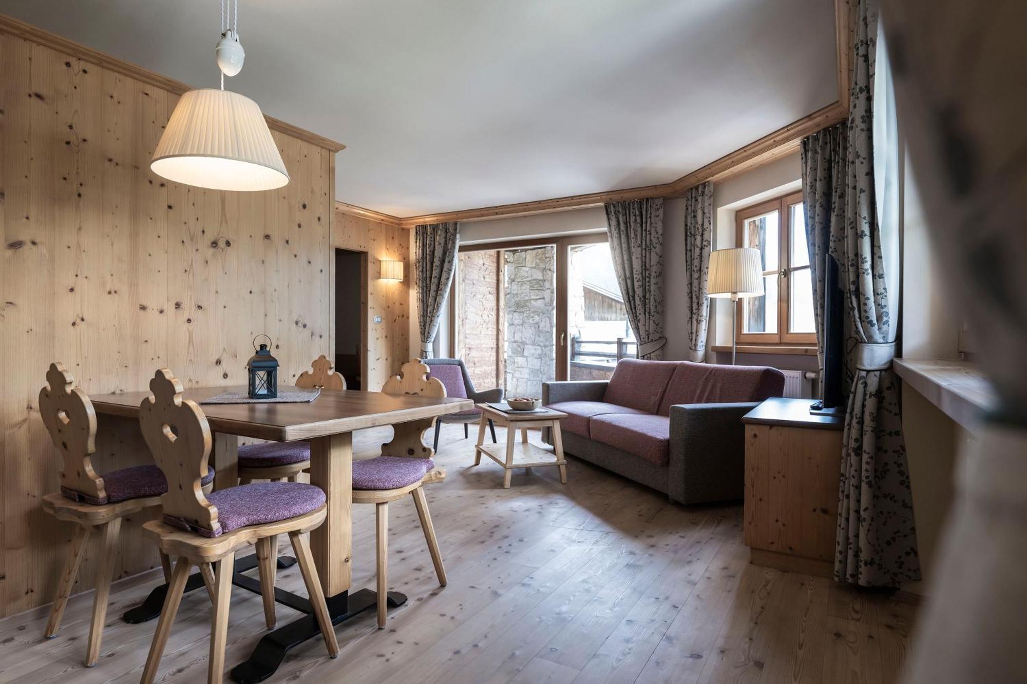 Post Alpina - Family Mountain Aparthotel San Candido