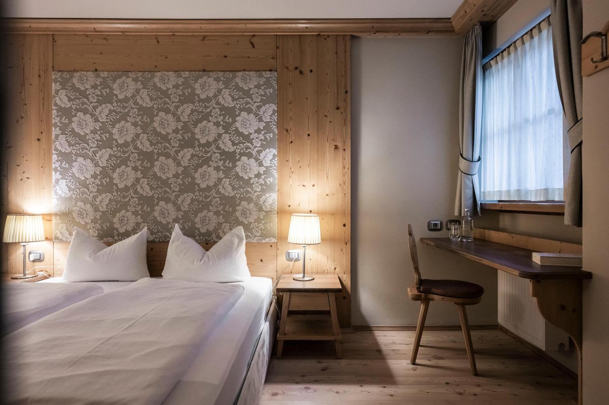 Post Alpina - Family Mountain Aparthotel San Candido